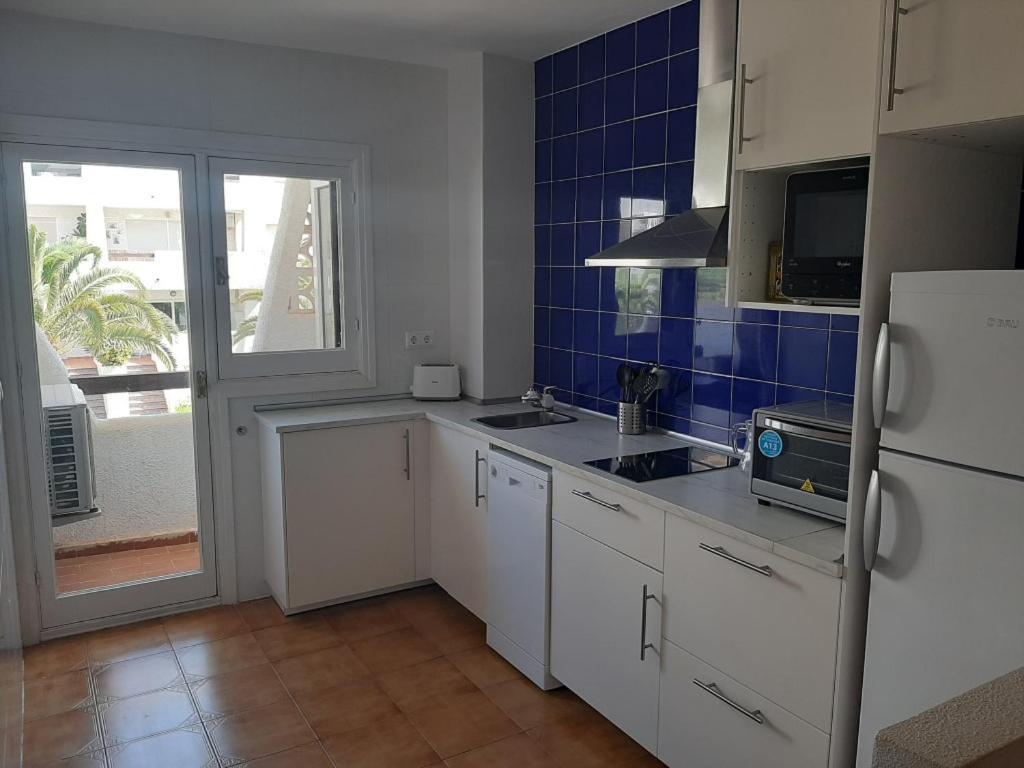 Apartamentos Turisticos Puerto Tomas Maestre La Manga Eksteriør billede