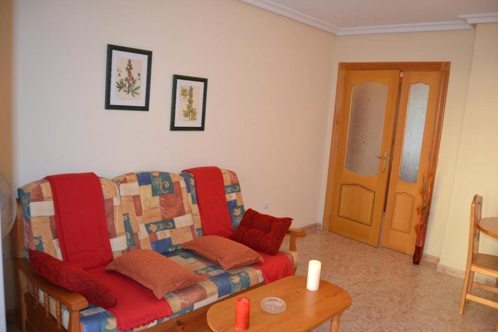 Apartamentos Turisticos Puerto Tomas Maestre La Manga Værelse billede