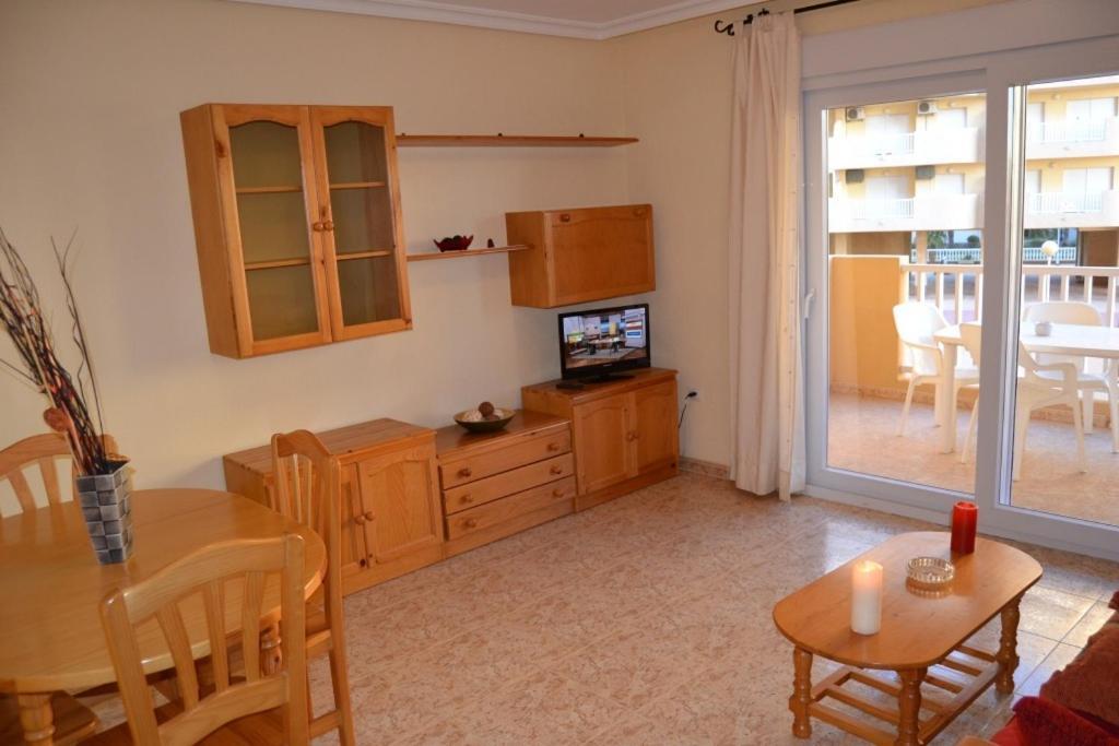 Apartamentos Turisticos Puerto Tomas Maestre La Manga Værelse billede